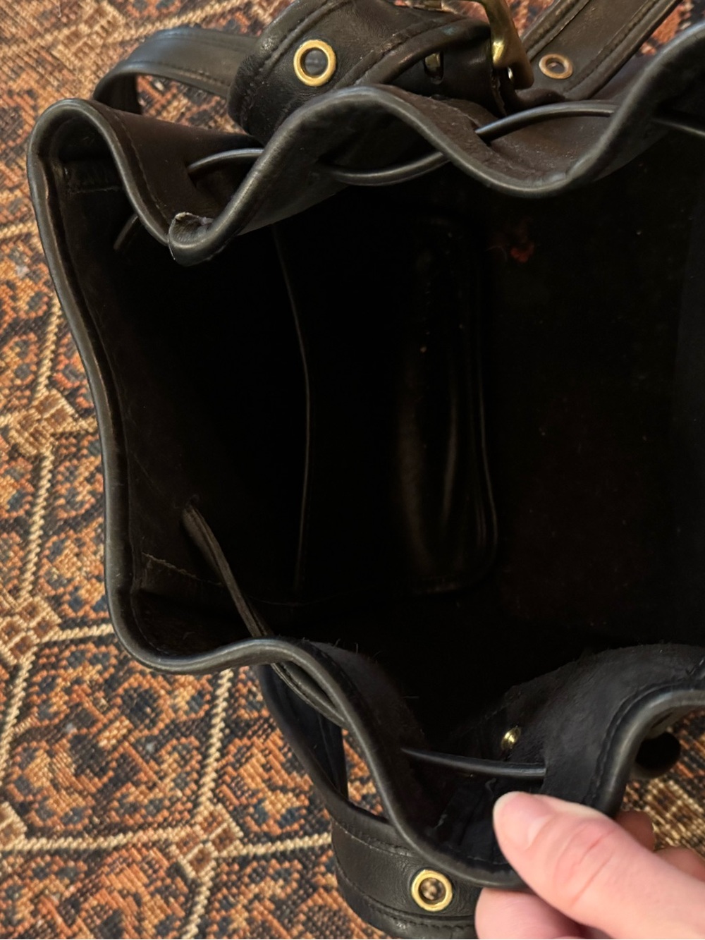 Vintage Coach Bucket Bag with Drawstring #9952 - Picture 4 of 9